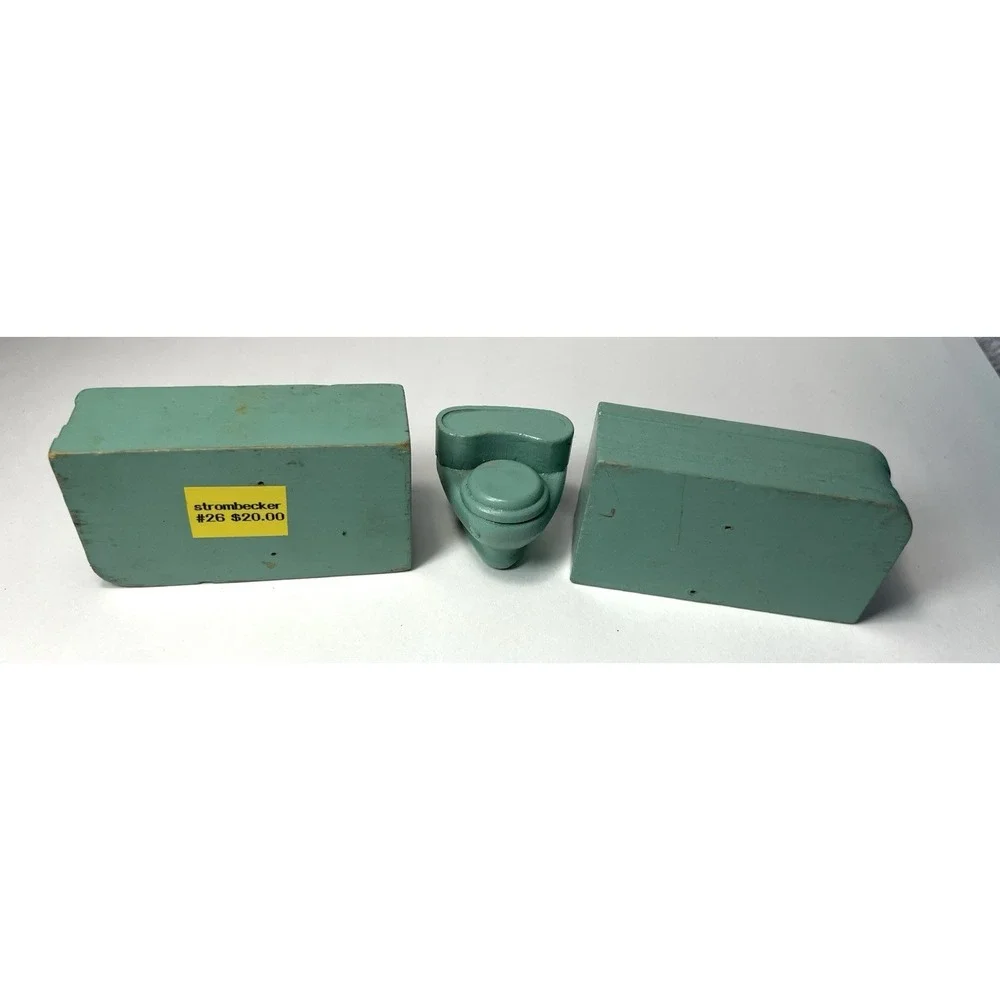 Vintage Strombecker‎ Dollhouse Furniture Mint Green 2 Bathtubs Potty Bathroom